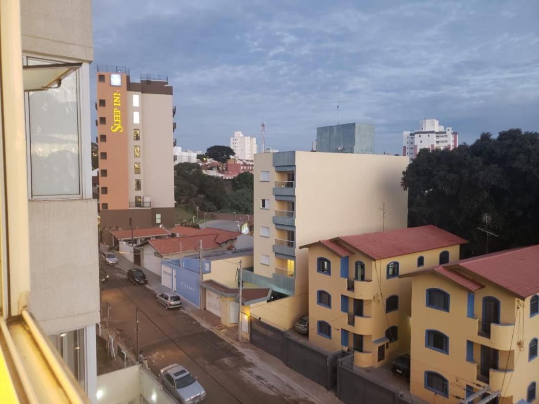 Spot Residence Sao Carlos 700M Da Usp Екстериор снимка
