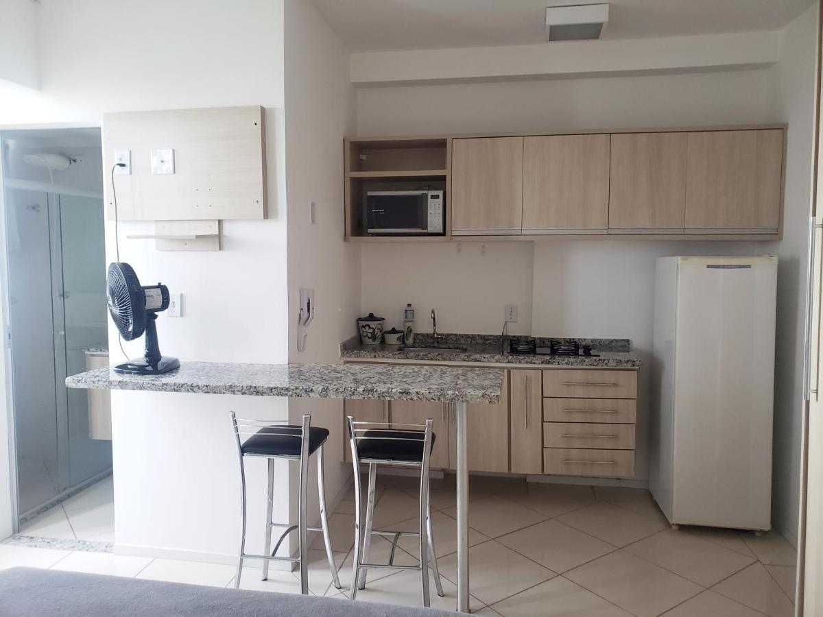 Spot Residence Sao Carlos 700M Da Usp Екстериор снимка
