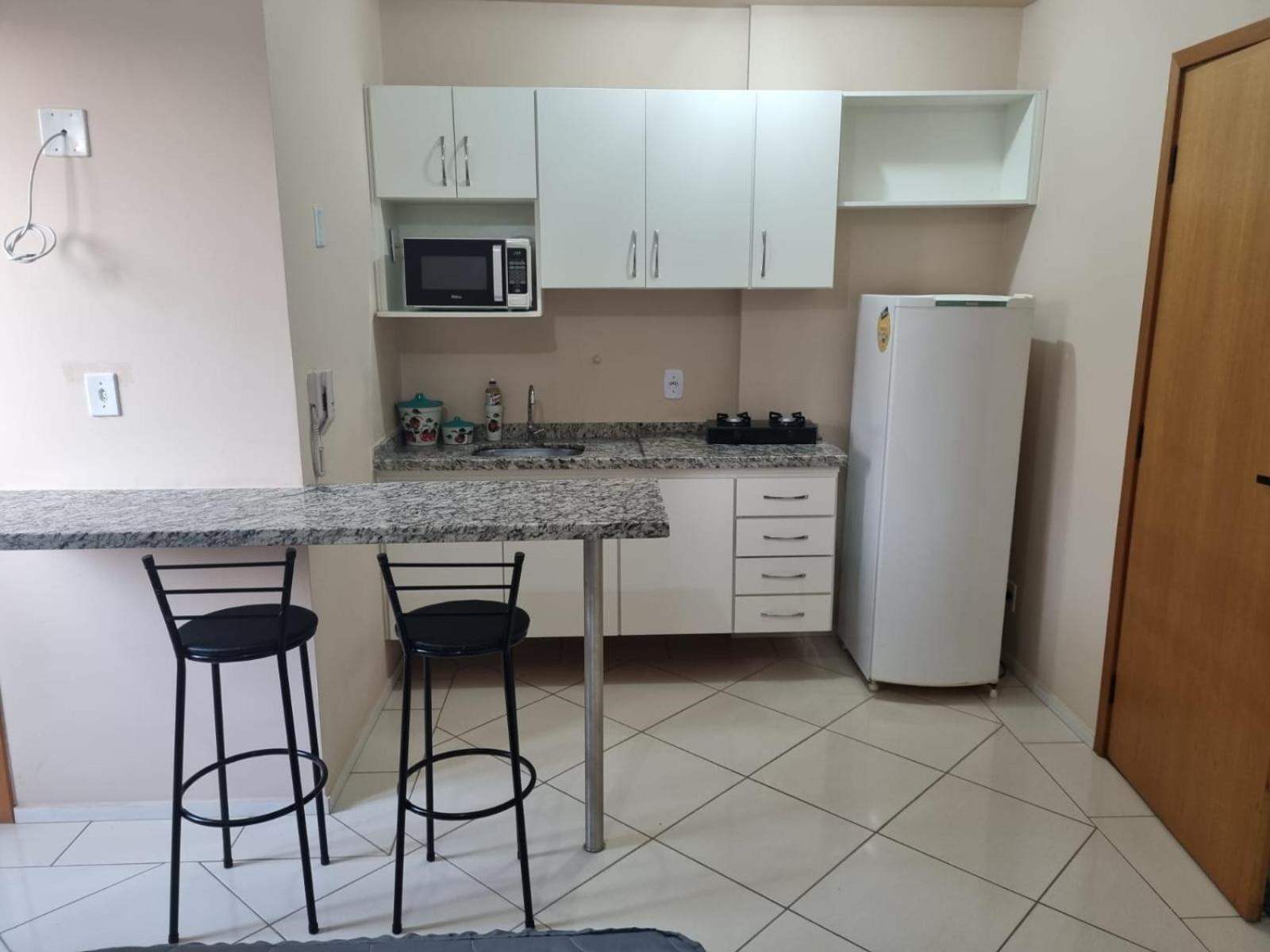 Spot Residence Sao Carlos 700M Da Usp Екстериор снимка